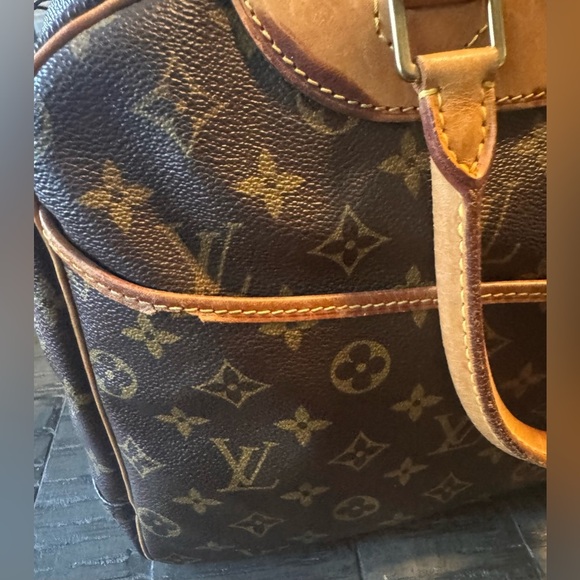 Louis Vuitton Deauville - Picture 12 of 13